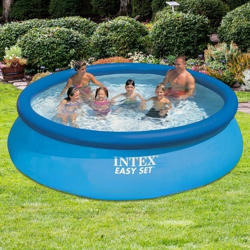 Круглий басейн